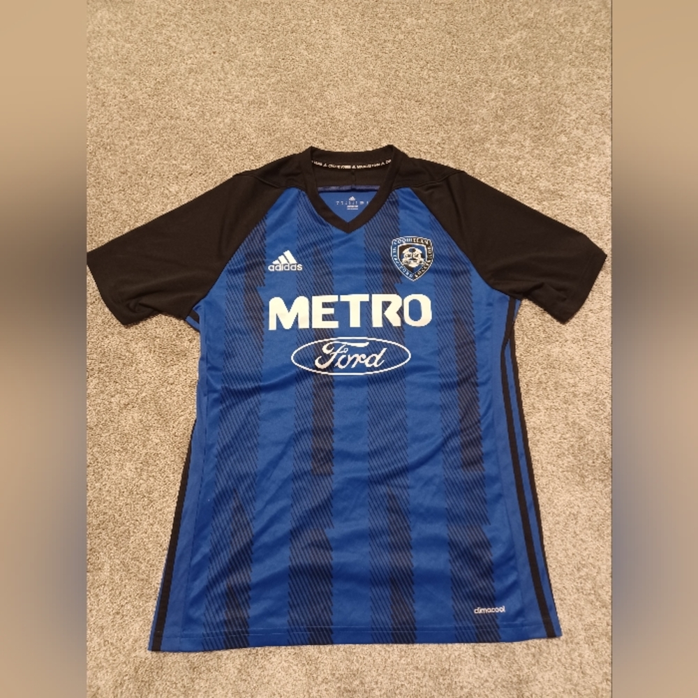 Adidas Coquitlam Metro Ford Soccer Club Jersey 》Size: Medium